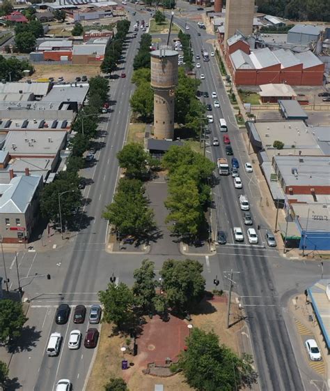 Mooroopna Streetscape - Thomson Hay Landscape Architects