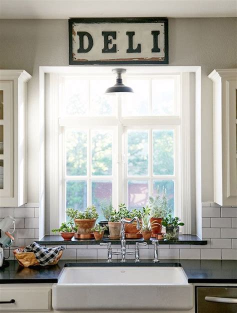 30+ Kitchen Window Sill Decor Ideas – HomeDecorish