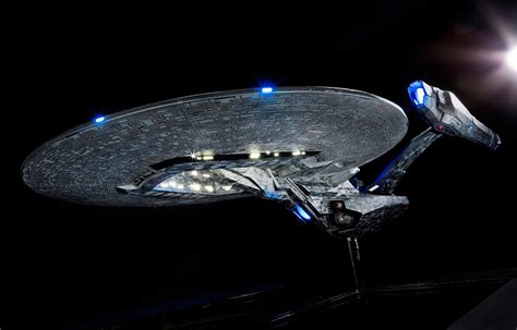 Star Trek Into Darkness USS Vengeance Artisan Replica - GeekAlerts