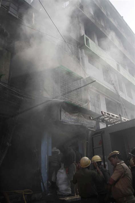 Major fire at Kolkata market