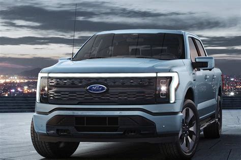 Ford F-150 Lightning Front Quarter 2021 | AUTOBICS