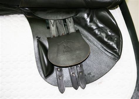 Black Country Quantum Jump Saddle – Equestrian Imports