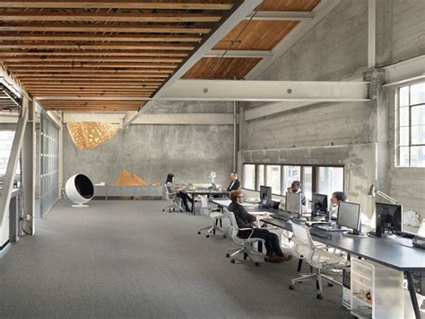 IwamotoScott Transforms 1940s Warehouse Into a Gorgeous Modern Office Space | Inhabitat - Green ...