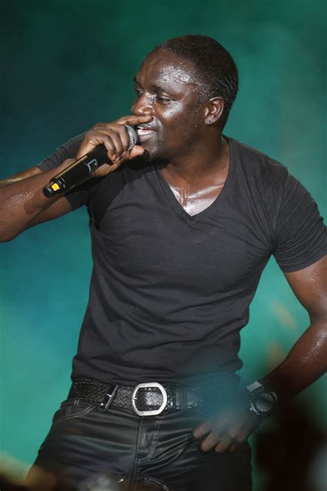 .: AKON BIOGRAPHY