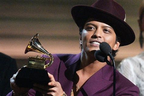 Bruno Mars Hater Pummeled by Fans on Twitter: 'Find Another Artist to ...