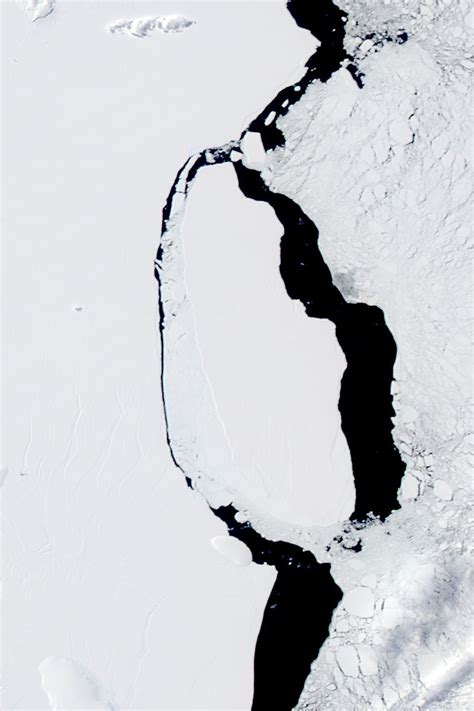 Iceberg A68A off the Larsen C ice shelf, Antarctica (afternoon overpass)