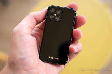 Mony Mint - The smallest 4G smartphone hands-on review - GSMArena.com news