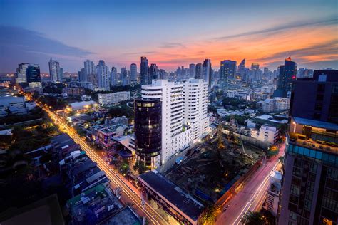 Bangkok Skyline at sunset [OC][5500x3600] : r/skylineporn