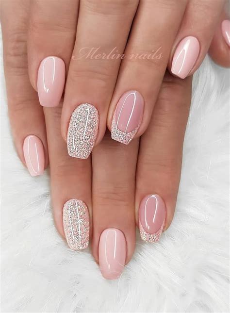 Beautiful Glittering Short Pink Nails Art Designs Idea For Summer And Spring - Lily Fashion Style
