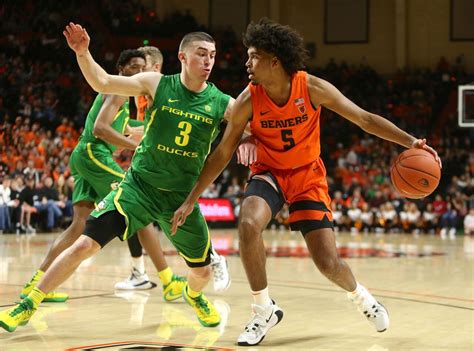 Oregon State’s defense has to lead the way if Beavers men’s basketball wants to get on a roll ...