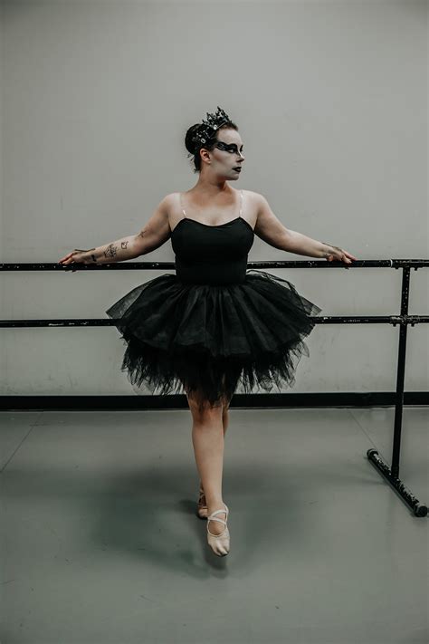 Black Swan Halloween Costume