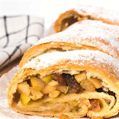 Authentic German Apple Strudel - All Tastes German