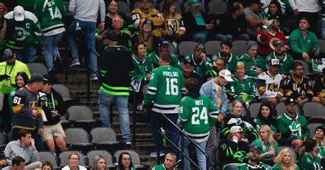 Dallas Stars apologize for fans throwing debris on the ice during loss ...