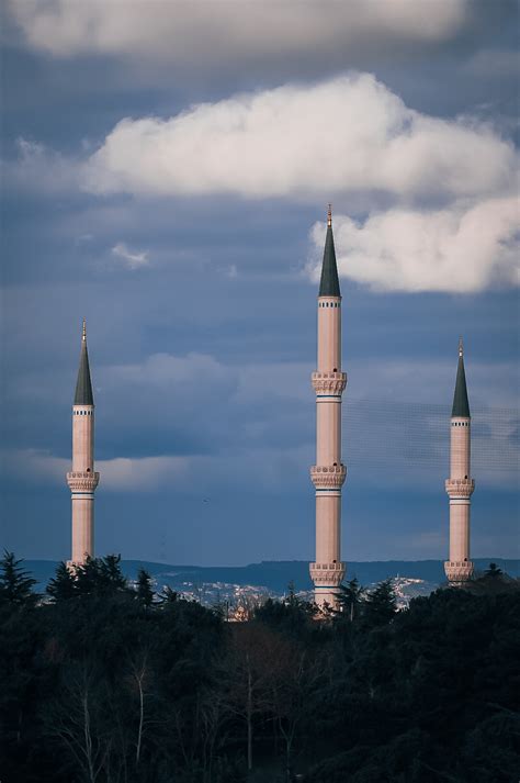 Qutab Minar in New Delhi · Free Stock Photo