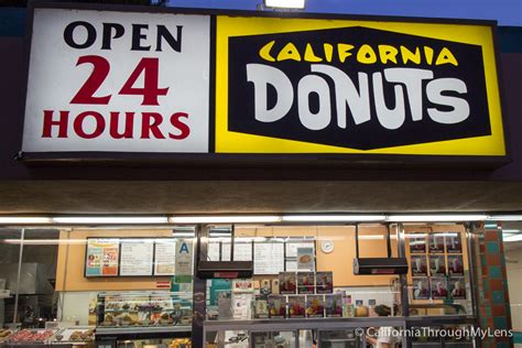 California Donuts in Los Angeles: Serving Panda Donuts 24 Hours a Day ...