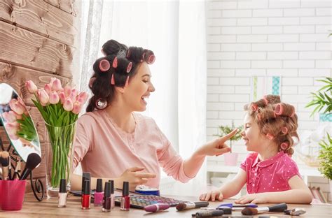 Are Makeup Parties For Little Girls OK? | POPSUGAR Family