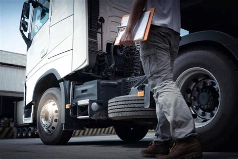 These Amazing Semi Truck Repair Tips Will Help You This Fall