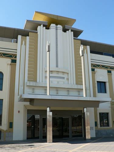 Art Deco Buildings: former Hindmarsh Town Hall, Adelaide