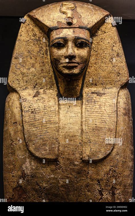Museum egyptian louvre paris hi-res stock photography and images - Alamy