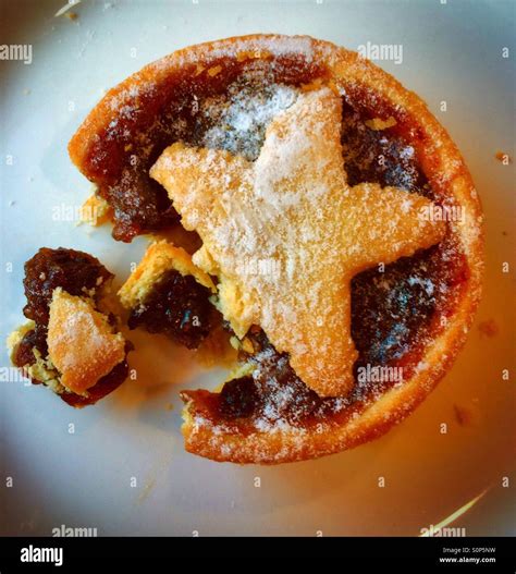 Christmas mince pie Stock Photo - Alamy