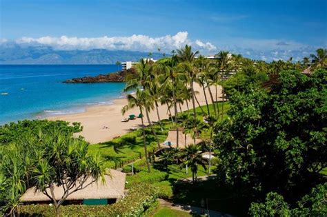 Beautiful Beachfront Hotels You Can Actually Afford | Reader's Digest