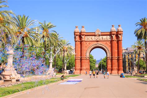 Arc de Triomf in Barcelona * All PYRENEES · France, Spain, Andorra