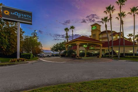 La Quinta Inn & Suites by Wyndham Orlando Airport North | Orlando, FL ...