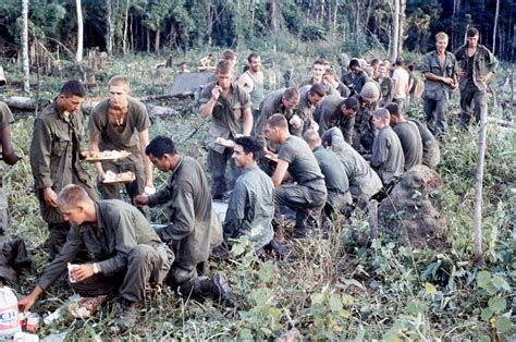 dotPhoto Album - RickParkerPhoto - Vietnam, Military, 4th Infantry Div