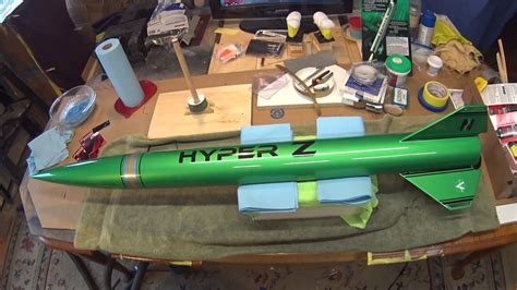 Apogee Zephyr Rocket High Power Kit - YouTube