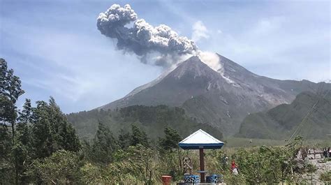 Top Konsep Gambar Gunung Merapi Meletus, Inspirasi Terkini!