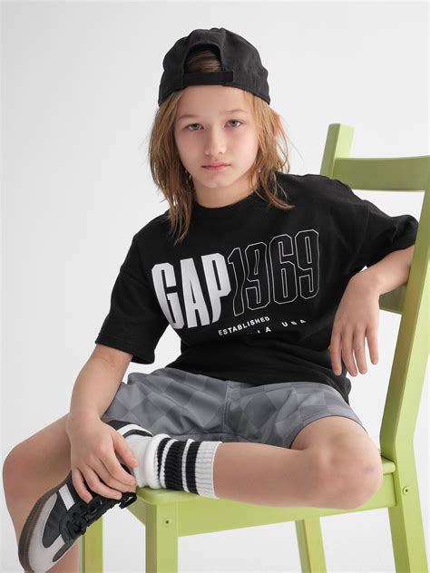 Kids Gap Logo Graphic T-Shirt | Gap