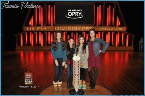 Ticket to Grand Ole Opry Radio Show with Transport - TravelsFinders.Com