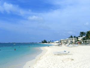 Seven Mile Beach Snorkeling Grand Cayman Islands | Snorkel Guide