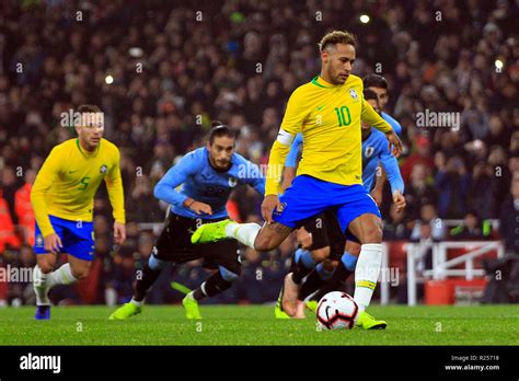 Neymar brazil goal hi-res stock photography and images - Alamy