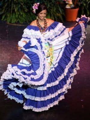 National Costume, Nassau,Bahamas, August 10, 2009 (more.) | America dress, Costumes around the ...