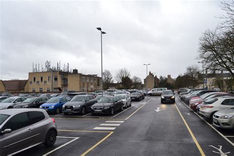 Cirencester Forum Car Park - FULL | Cirencester, Center park, Park