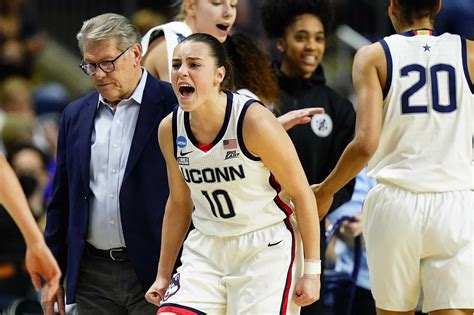 UConn women's basketball ranked No. 6 in AP Poll