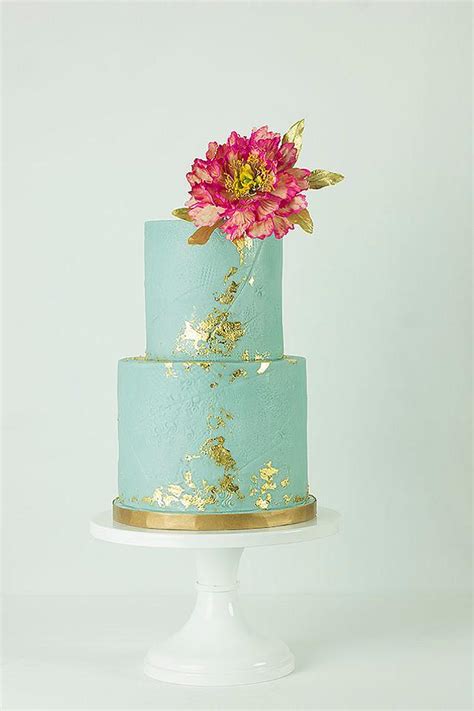 Gold leaf cake - Decorated Cake by Lina Veber - CakesDecor