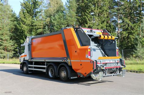 Refuse collection vehicles / Waste disposal vehicle - REAR LOADER RL-20 ...