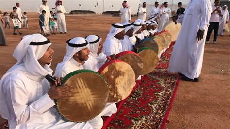 One-Humped Beauties Take The Stage In Saudi Arabia | HuffPost