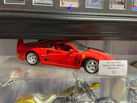 Lot - Ferrari 1:18 scale diecast