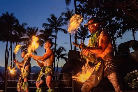 Wailele Luau Experience with Fire-Knife Dancers - Lost on Lanai