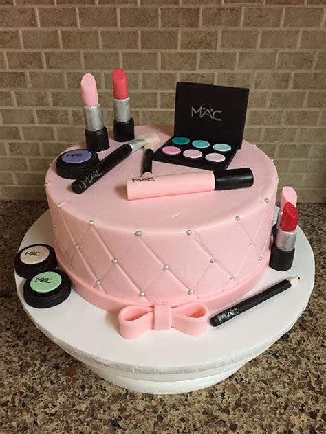 Makeup Birthday Cake - CakeCentral.com