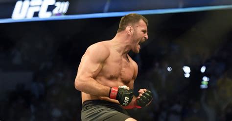 Stipe Miocic retains heavyweight belt with knockout