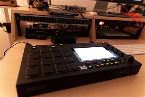 Akai MPC Live Review - Beat Production