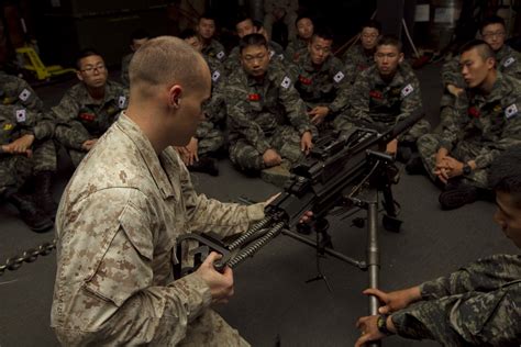 DVIDS - Images - ROK Marines participate in weapons class [Image 2 of 2]