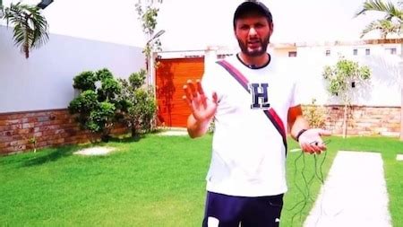 From Virat Kohli's jersey to Sachin's bat - Take a look inside Shahid ...