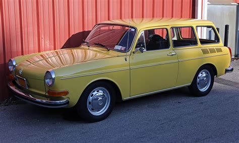 File:1973 Volkswagen Variant (Typ 3 1600, US), front left.jpg - Wikimedia Commons