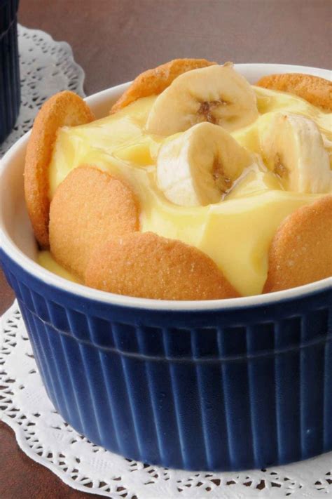 Easy Banana Pudding With Condensed Milk - IzzyCooking