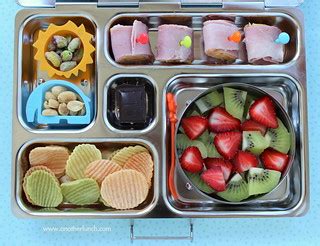Kindergarten school lunch - ham & cheese rolls, nuts, vegg… | Flickr